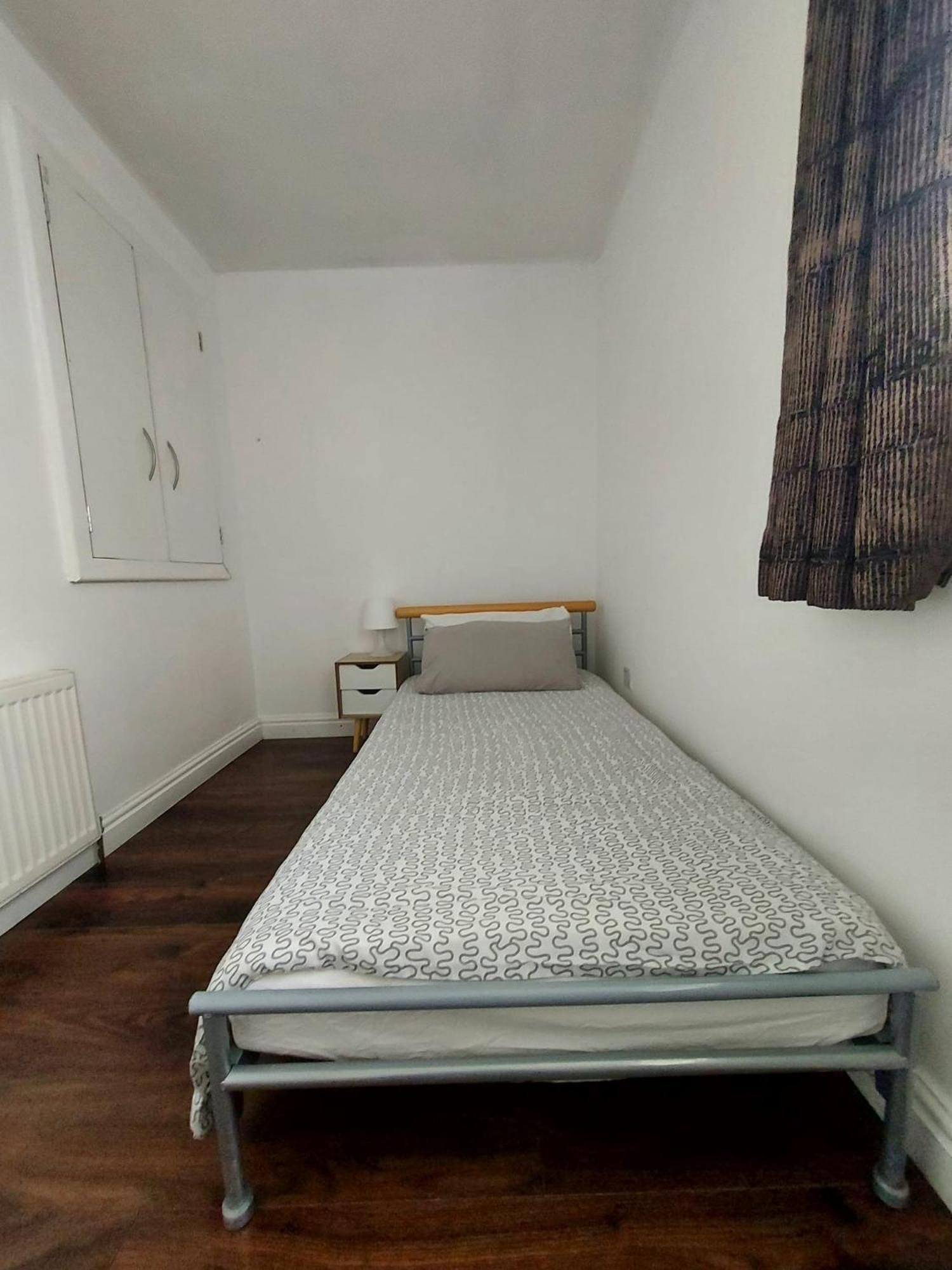 Kelsall Guest House Бирмингам Екстериор снимка